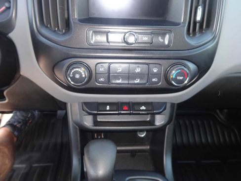 Used 2022 Chevrolet Colorado W/T w/ WT Convenience Package image 15