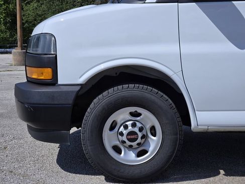 Used 2023 GMC Savana 2500 w/ Driver Convenience Package RWD image 8
