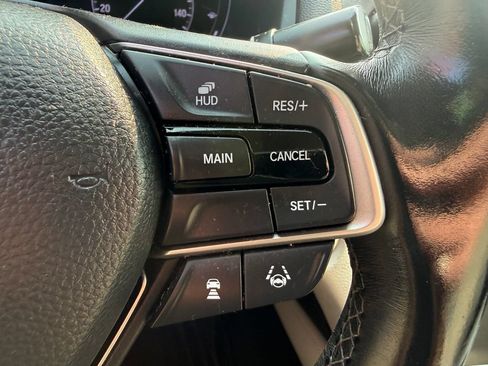 Used 2020 Honda Accord Touring image 21