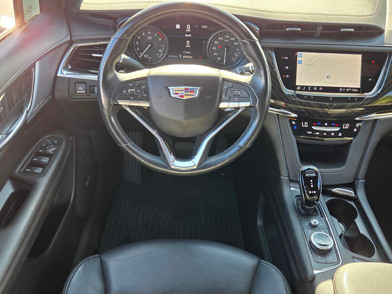 Used 2021 Cadillac XT6 Premium Luxury FWD image 12