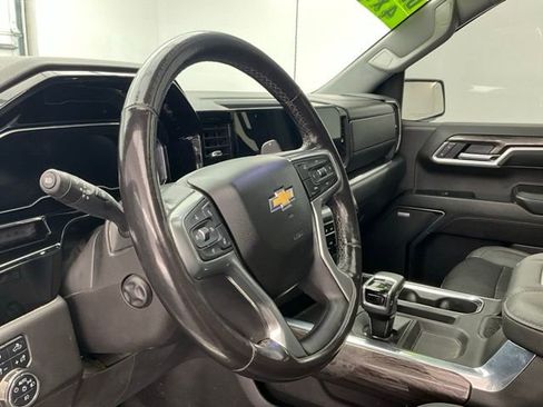 Used 2022 Chevrolet Silverado 1500 LTZ w/ LTZ Premium Package image 17