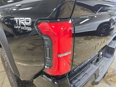 Used 2025 Toyota Tacoma TRD Off-Road w/ TRD Off Road Premium Package image 35