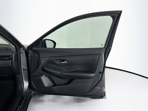 Used 2023 Nissan Sentra SV w/ All-Weather Package image 29