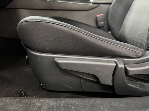 Used 2022 Nissan Sentra SV FWD image 14