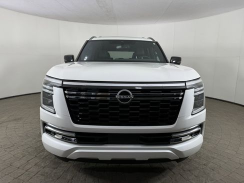 Used 2026 Nissan Armada SL w/ Captain's Chari Seat Package AWD/4WD image 2