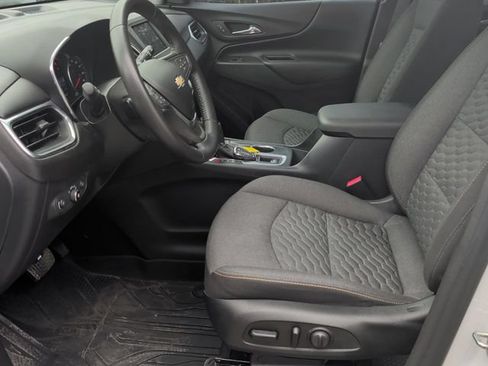 Used 2020 Chevrolet Equinox LT w/ Driver Convenience Package FWD image 21