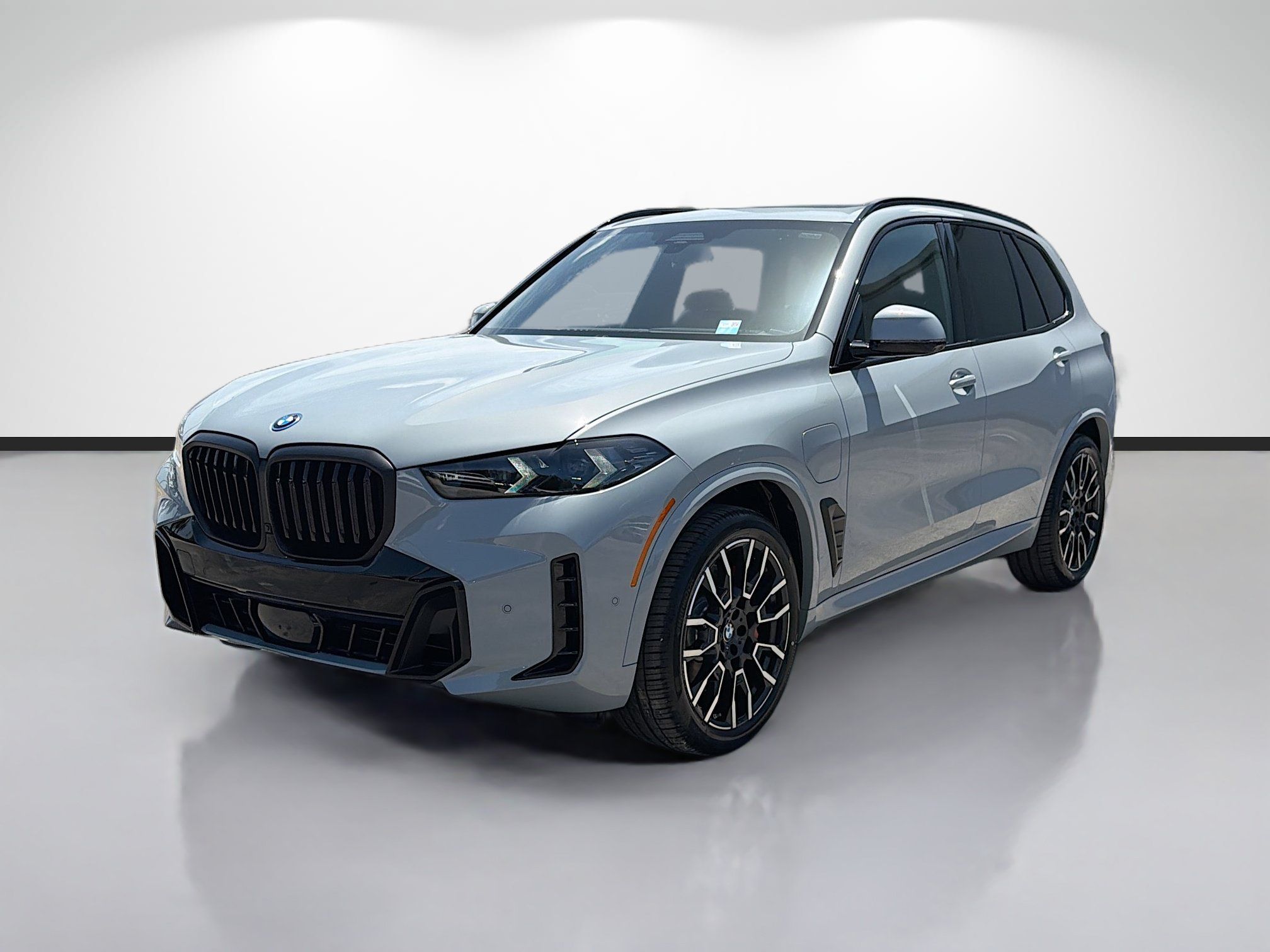 New 2026 BMW X5 xDrive50e w/ Executive Package AWD/4WD image 7