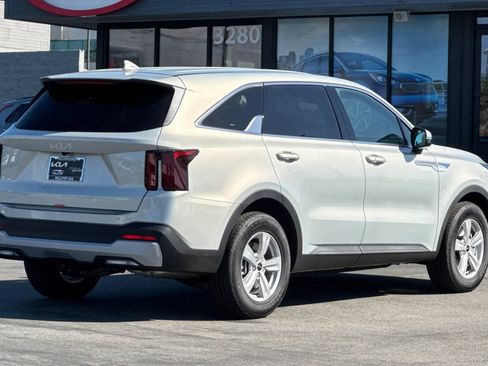 New 2026 Kia Sorento LX image 4