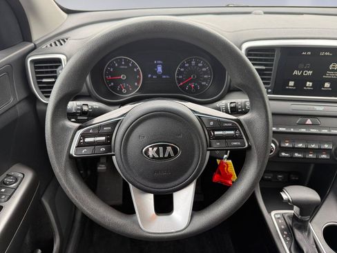 Used 2022 Kia Sportage LX AWD/4WD image 16