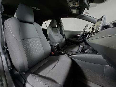 Certified 2025 Toyota Corolla SE w/ SE Package FWD image 22