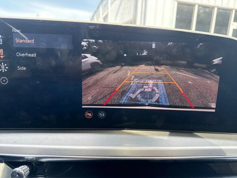 Used 2024 Cadillac Lyriq Sport RWD image 23