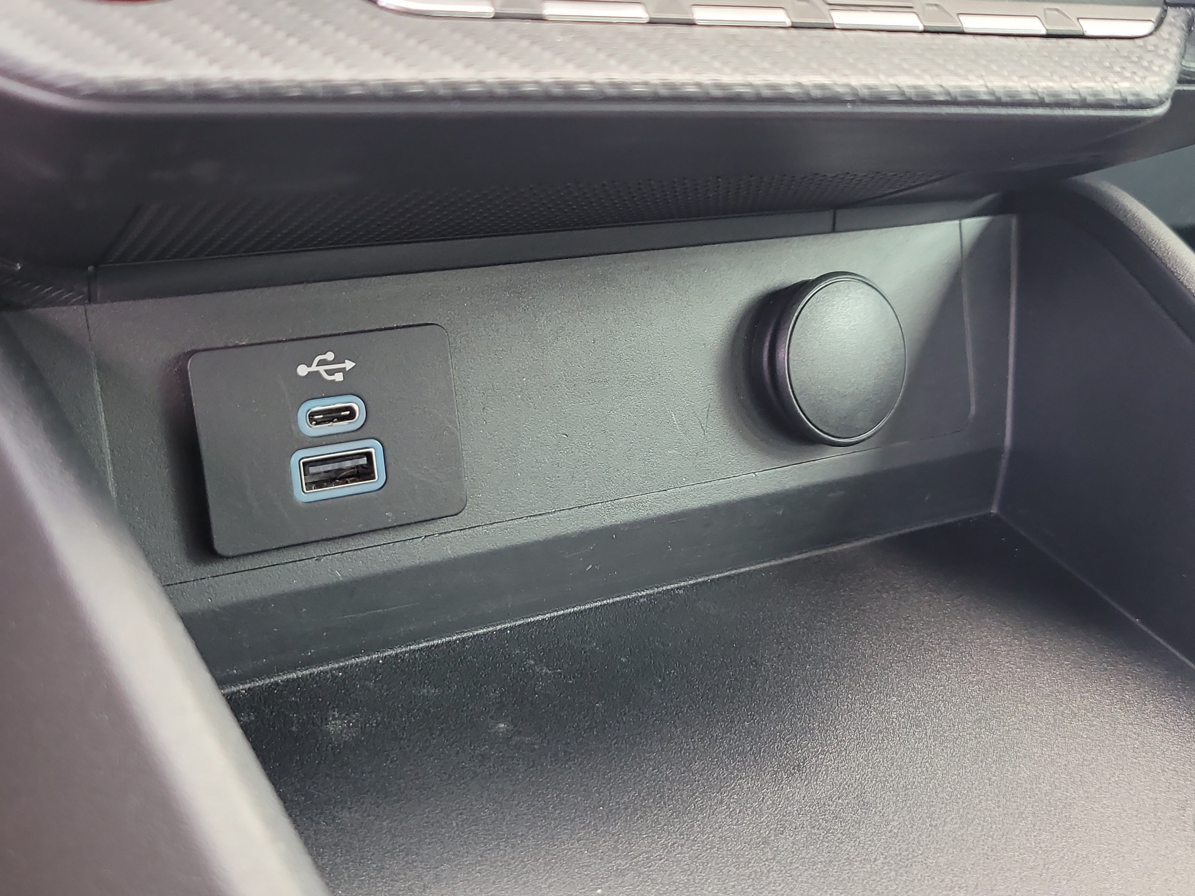 Used 2025 Ford Mustang GT RWD image 23