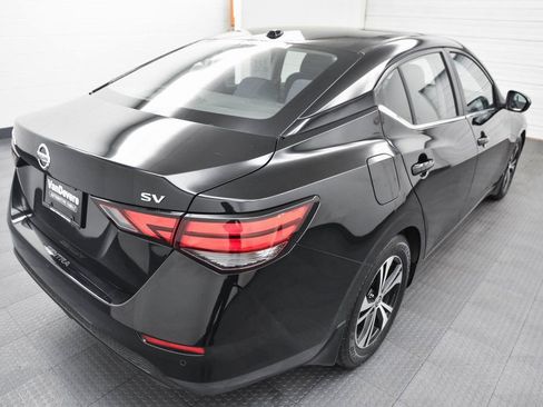 Used 2021 Nissan Sentra SV image 9