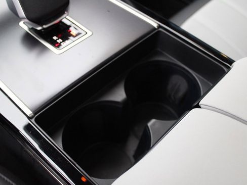 Certified 2026 Land Rover Range Rover Evoque Dynamic SE image 26