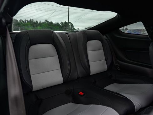 Used 2018 Ford Mustang GT w/ GT Performance Package RWD image 16