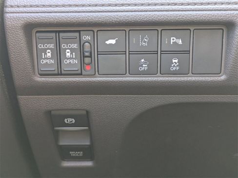 Used 2018 Honda Odyssey Elite image 27