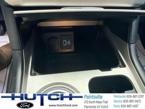 Used 2021 Ford Explorer XLT w/ Class III Trailer Tow Package AWD/4WD image 29