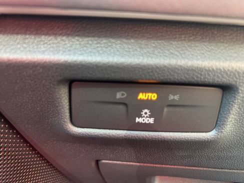 New 2025 Volkswagen Tiguan SE R-Line image 23