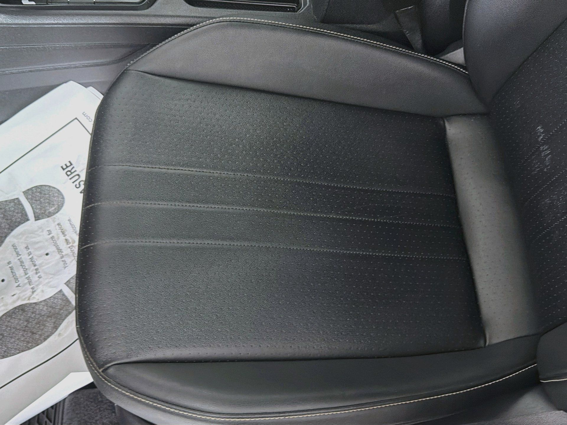 Used 2023 Volkswagen Tiguan SE R-Line FWD image 16