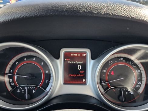 Used 2017 Dodge Journey SE w/ Flexible Seating Group image 19