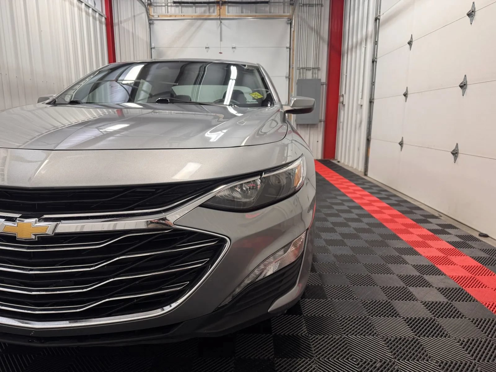Used 2023 Chevrolet Malibu LT FWD image 8