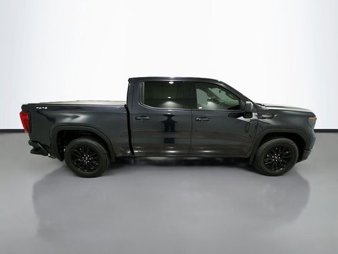 Used 2022 GMC Sierra 1500 Elevation w/ LPO, Elevation Black Package image 7