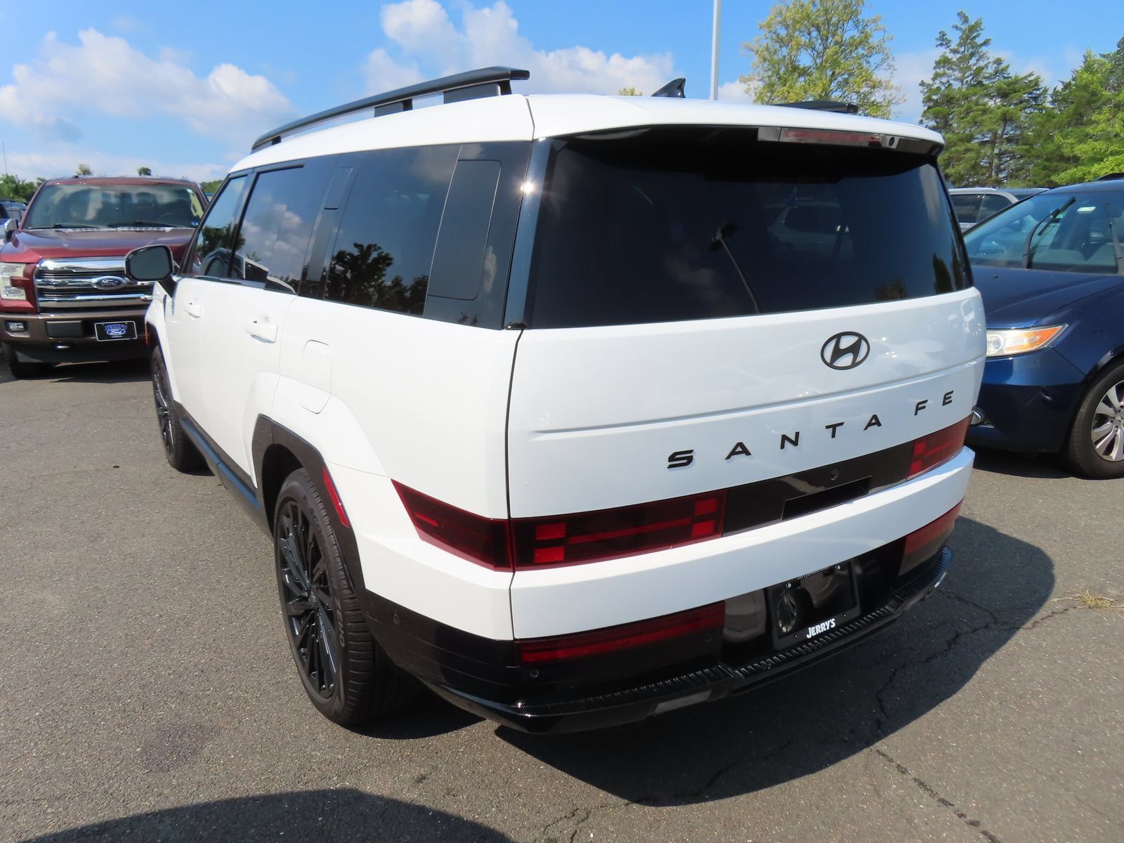Used 2024 Hyundai Santa Fe Calligraphy AWD/4WD image 7