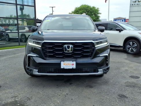 Used 2023 Honda Pilot Elite image 2