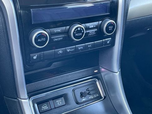 Used 2022 Subaru Ascent Limited w/ Technology Package image 26