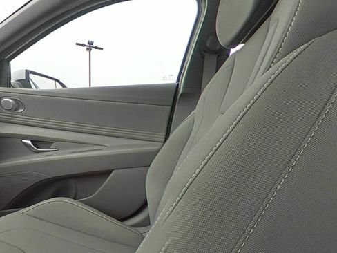 Used 2024 Hyundai Elantra SEL w/ Convenience Package FWD image 32