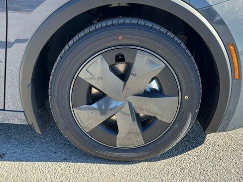 New 2026 Toyota Prius SE image 12