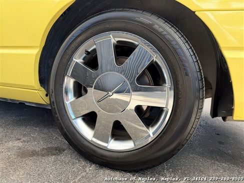 Used 2002 Ford Thunderbird Deluxe image 18