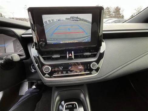 Used 2024 Toyota Corolla SE image 15