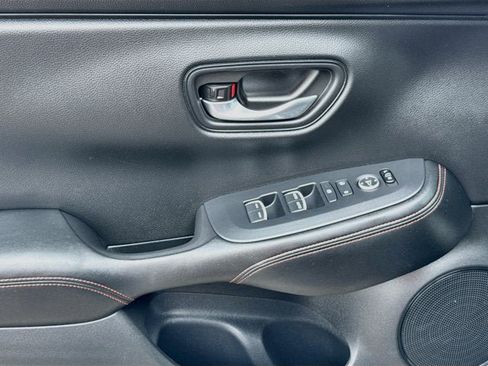 Used 2025 Honda HR-V Sport image 14