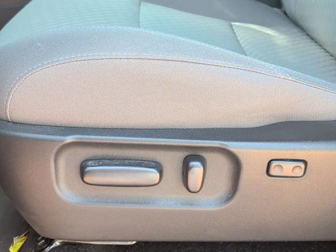 Used 2023 Toyota Tacoma SR5 RWD image 10