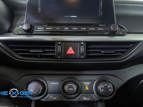 Used 2020 Kia Forte LXS image 21