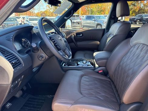 Used 2024 Nissan Armada Platinum w/ Captain's Chairs Package image 9