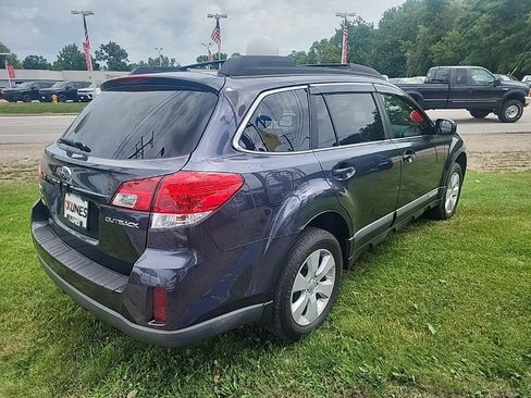 Used 2010 Subaru Outback 2.5i Premium AWD/4WD image 10