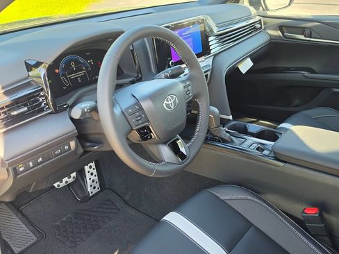 New 2026 Toyota Camry SE FWD image 7