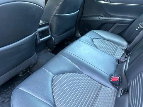 Certified 2020 Toyota Camry SE FWD image 4