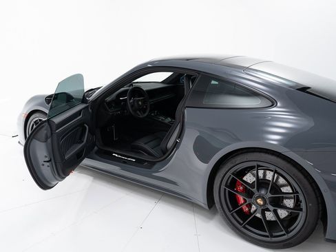 Used 2026 Porsche 911 Carrera GTS image 9