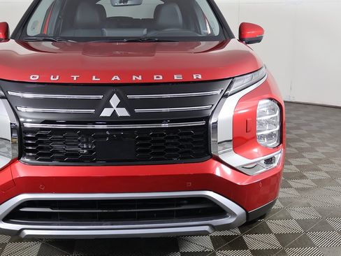 New 2026 Mitsubishi Outlander SE image 16
