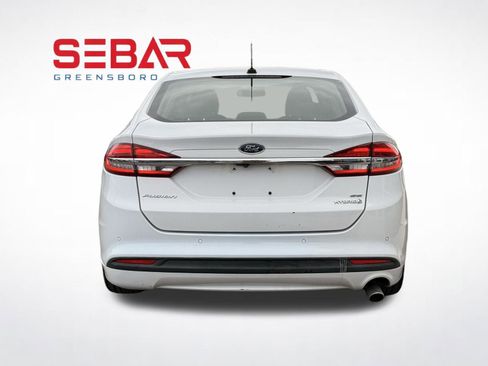 Used 2018 Ford Fusion SE w/ Equipment Group 602A FWD image 9