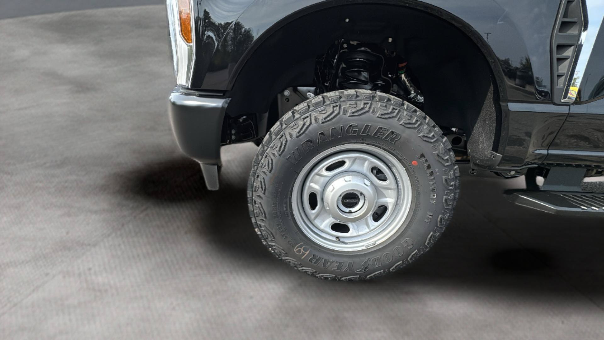 Certified 2026 Ford F250 XL w/ XL Off-Road Package AWD/4WD image 22