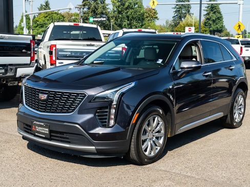 Used 2023 Cadillac XT4 Premium Luxury AWD/4WD image 3