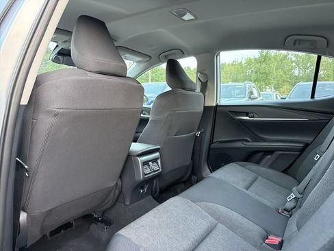 Used 2025 Toyota Camry LE FWD image 12