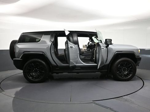 Used 2026 GMC Hummer EV SUV AWD/4WD image 33