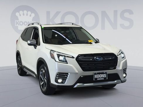 Used 2023 Subaru Forester Touring AWD/4WD image 5