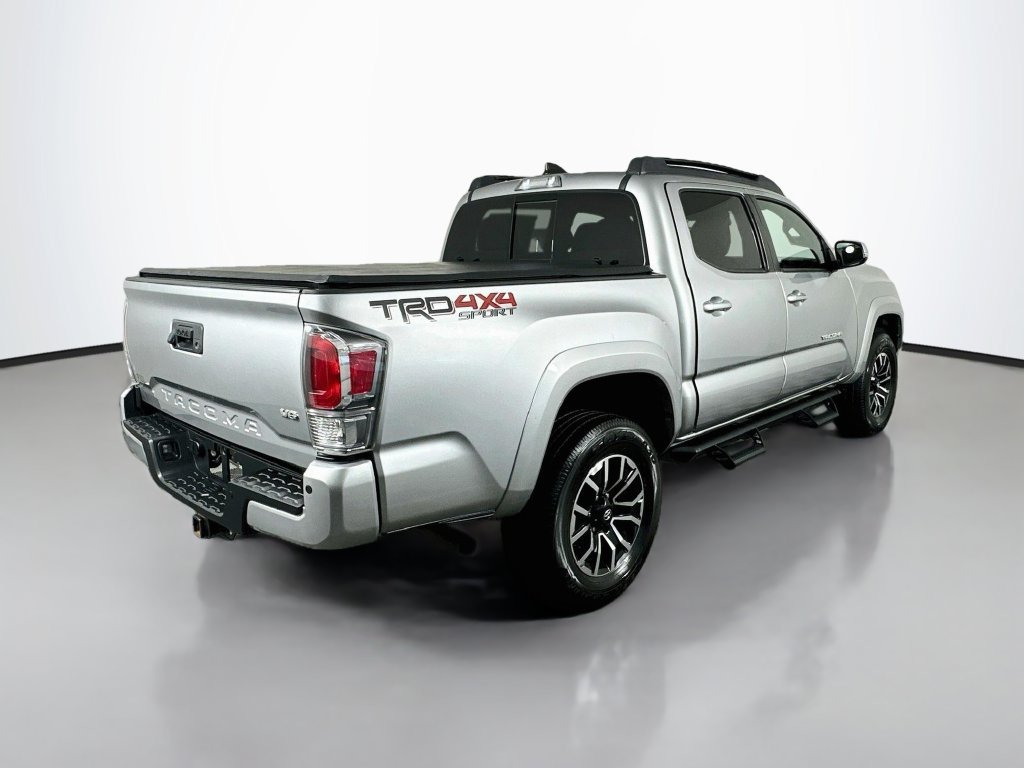 Used 2022 Toyota Tacoma TRD Sport w/ Technology Package AWD/4WD image 8