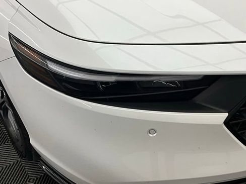 Used 2025 Honda Accord EX-L image 7